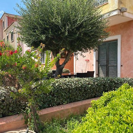 La Reggia Di Nausicaa Aparthotel Santa Teresa Gallura Luaran gambar